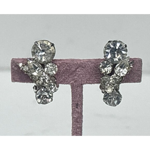 Vintage Rhinestone Cluster Earrings Clip On Clear Silver Tone Party Glam 3D READ - Picture 2 of 14